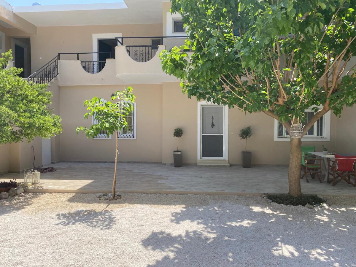 Libera Private Rooms Парга Экстерьер фото