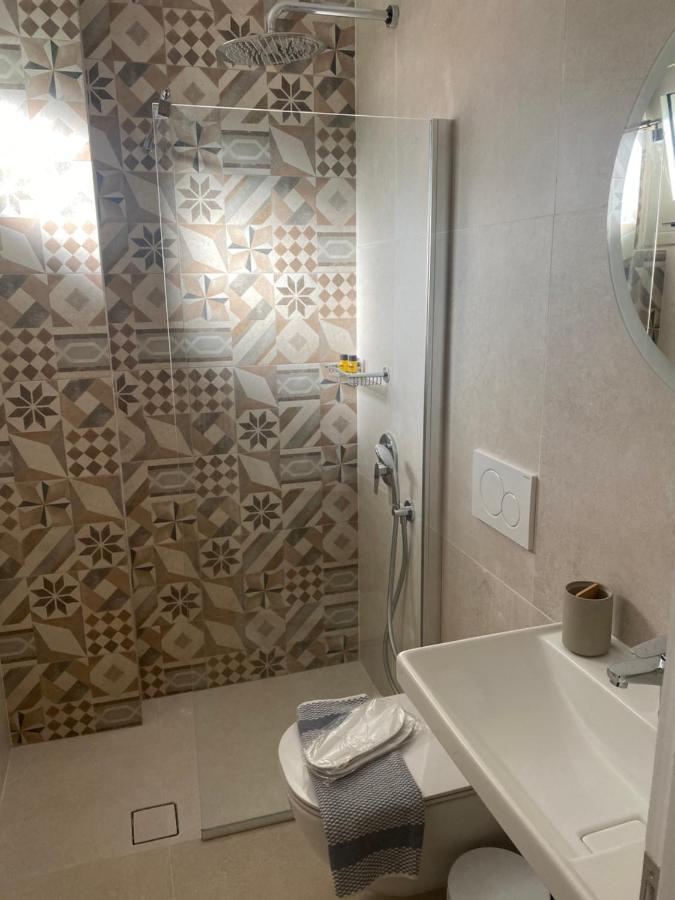 Libera Private Rooms Парга Экстерьер фото